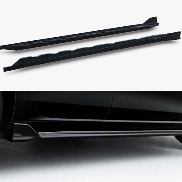 VW - Golf MK8 Facelift: Maxton Side Skirts