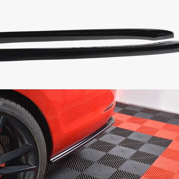 VW - Golf 7 R Variant Facelift: Maxton Rear Side Splitters V1