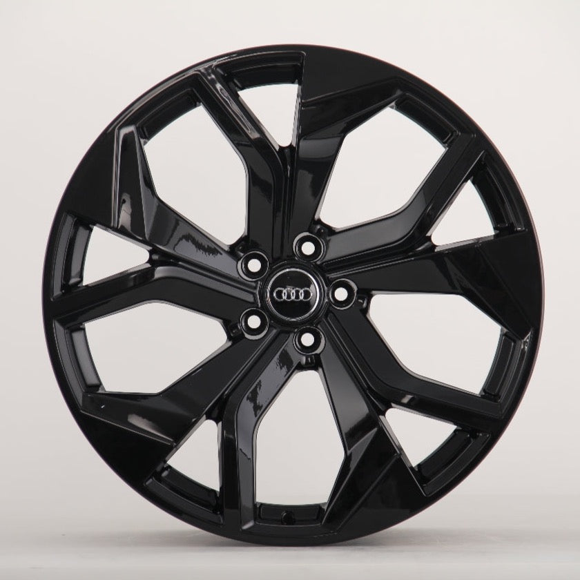 Q3 - 8U: 20" Gloss Black RS7 Style Alloy Wheels 14-18
