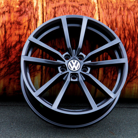 Golf - MK7/MK7.5: 18" Gloss Black Pretoria Style Alloy Wheels 13-20