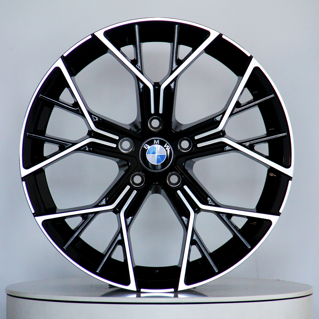 2 Series - F22/F23: 18" Diamond Cut Performance Style Alloy Wheels 14-21