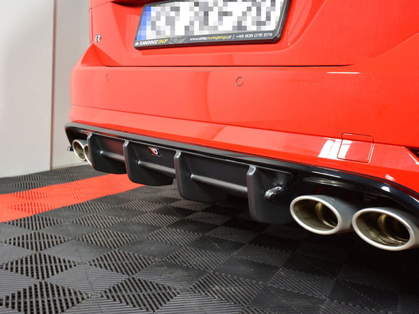 VW - Golf R Variant MK7 Facelift: Maxton Rear Diffuser