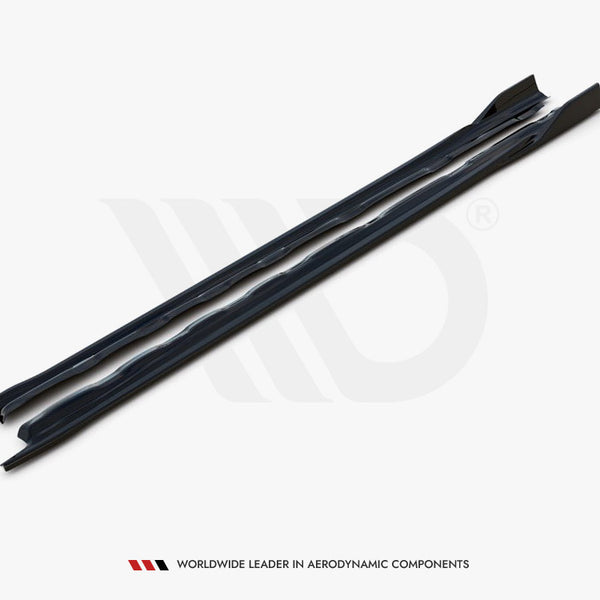 VW - Golf MK8: Maxton Side Skirts V2