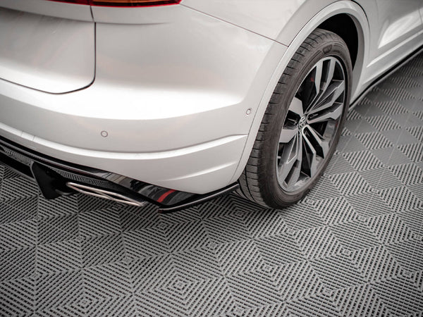 VW - Touareg R Line MK3: Maxton Rear Side Splitters