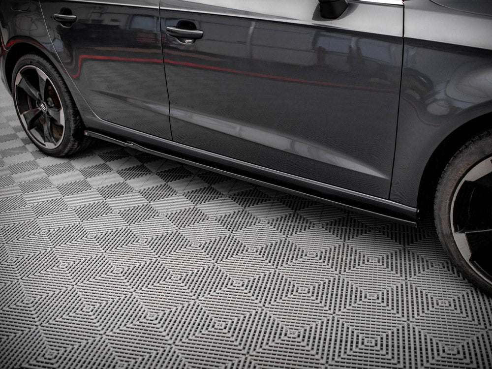 Audi - A3 Sportback 8V: Maxton Side Skirts