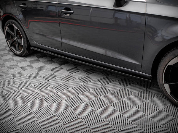 Audi - A3 Sportback 8V: Maxton Side Skirts
