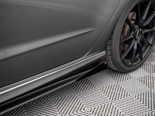 Audi - S3 / A3 S Line Sportback 8V Facelift: Maxton Side Flaps