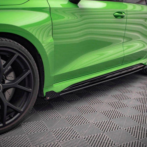 Audi - RS3 Sedan 8Y: Maxton Side Flaps