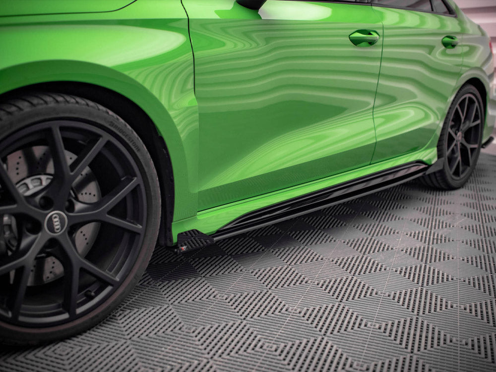 Audi - RS3 Sedan 8Y: Maxton Side Flaps