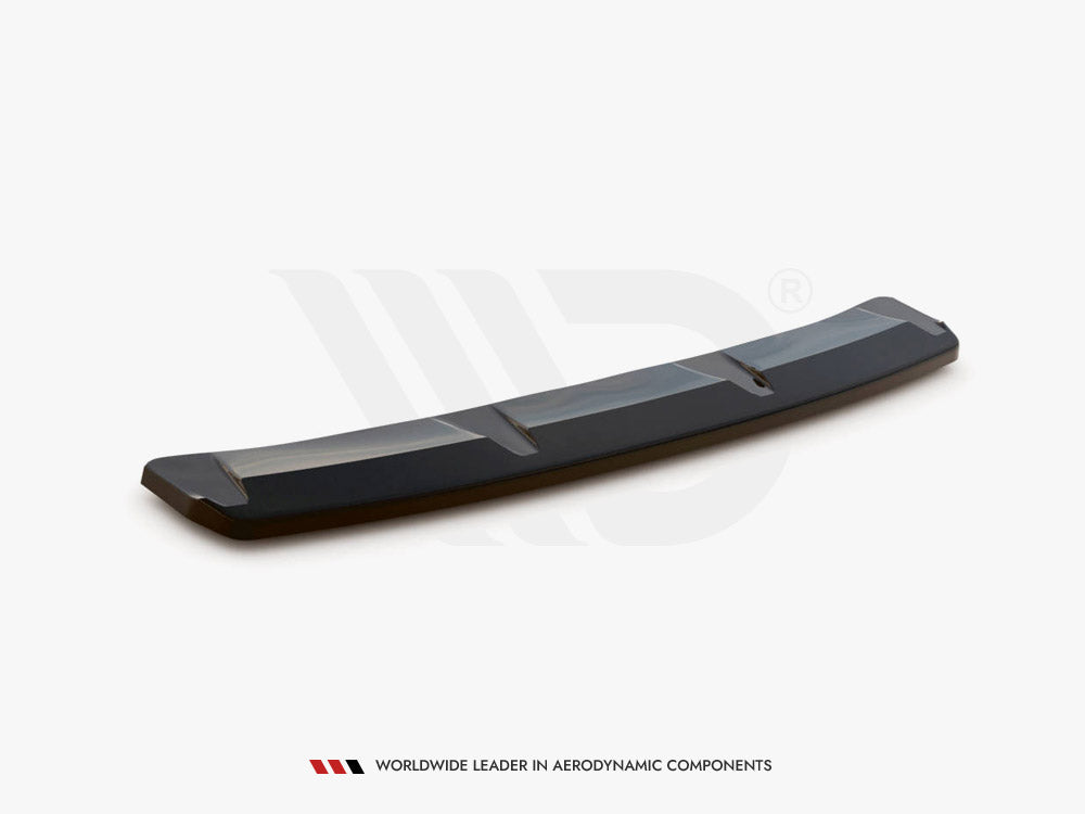 Audi - S8 D5: Maxton Central Rear Splitter