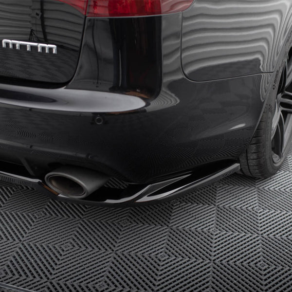Audi - RS6 Avant C6: Maxton Central Rear Splitter (Vertical Bars)