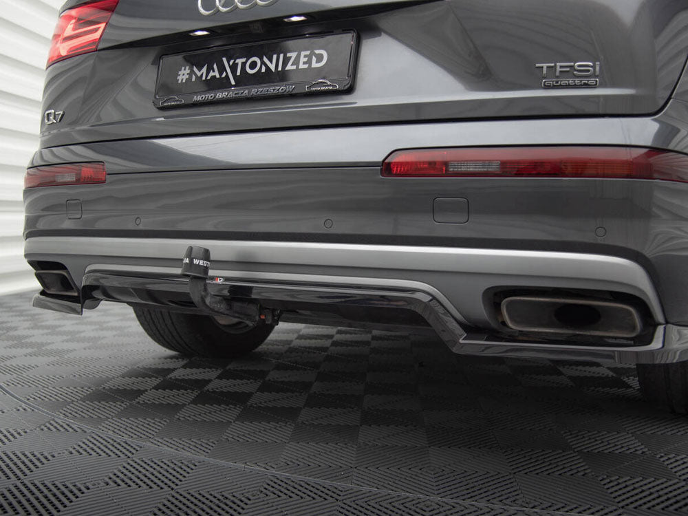 Audi - Q7 MK2: Maxton Central Rear Splitter (Vertical Bars)
