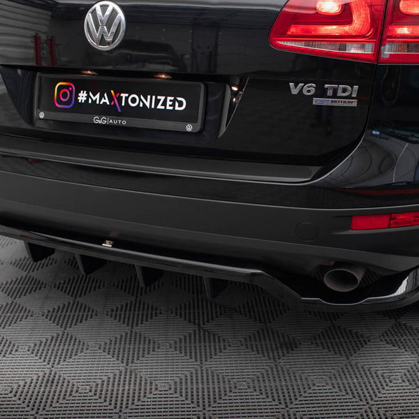 VW - Touareg MK2: Maxton Rear Splitter (Vertical Bars)