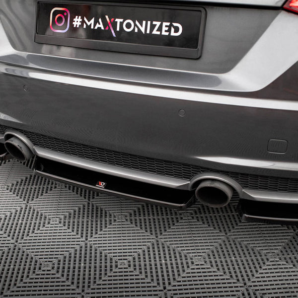 Audi - TT S Line 8S: Maxton Central Rear Splitter