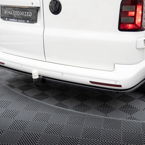 VW - T6.1 Long: Maxton Rear Splitter
