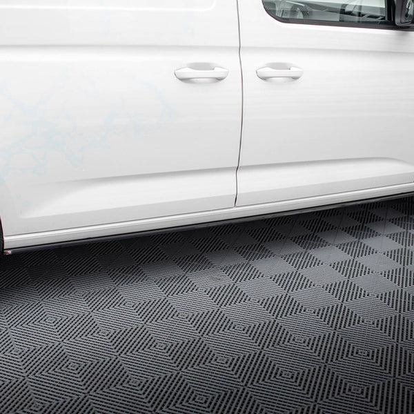 VW - Caddy Maxi MK5: Maxton Side Skirts