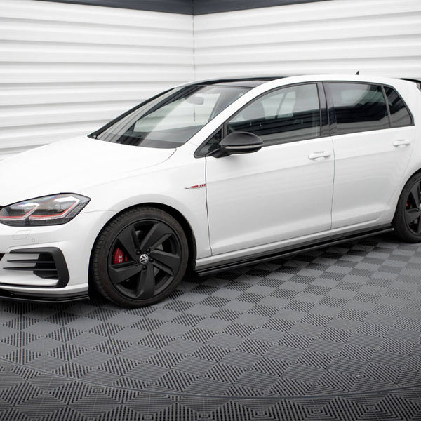 VW - Golf GTI / GTD MK7 / MK7 Facelift (wide): Maxton Side Skirts V1