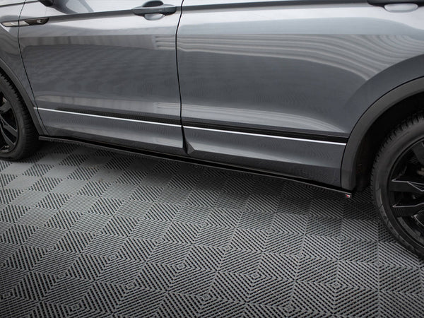 VW - Tiguan Allspace MK2: Maxton Side Skirts