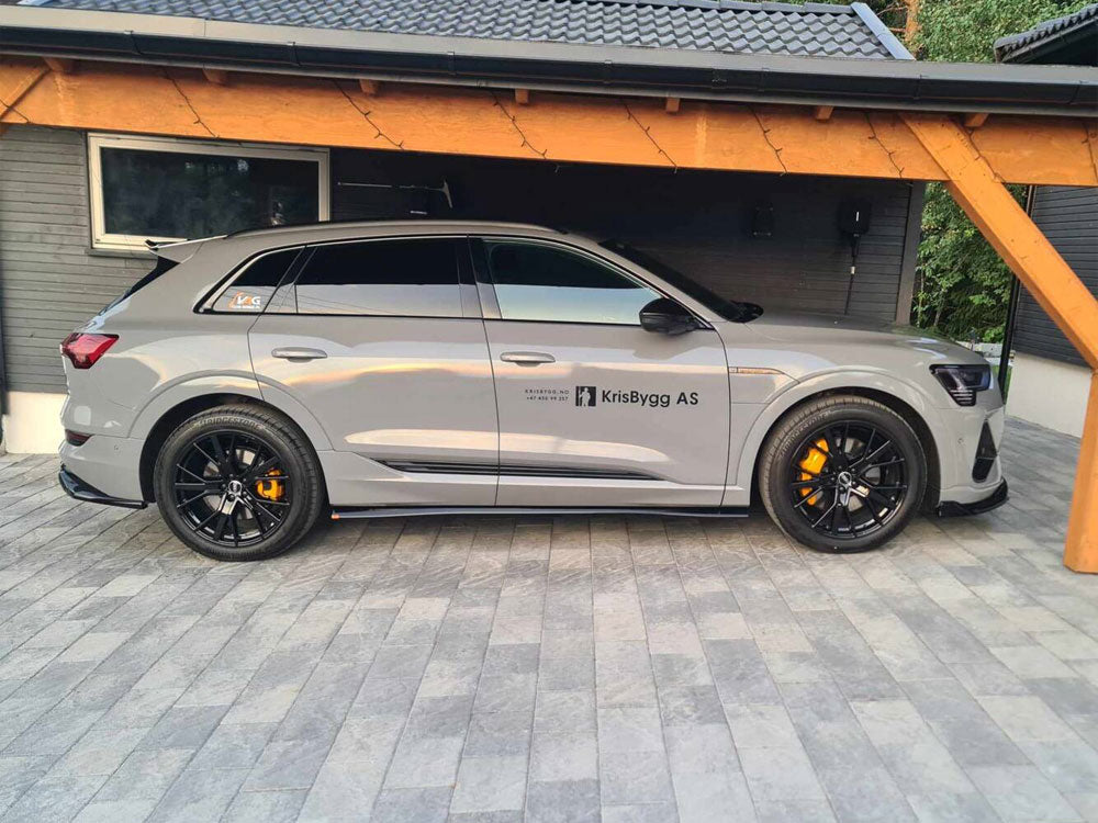 Audi - e-Tron S Line: Maxton Side Skirts
