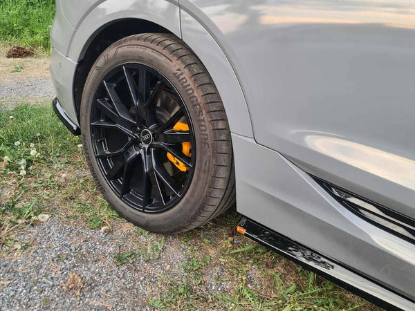 Audi - e-Tron S Line: Maxton Side Skirts