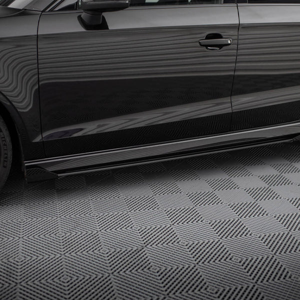 Audi - RS3 Sedan 8V Facelift: Maxton Side Flaps