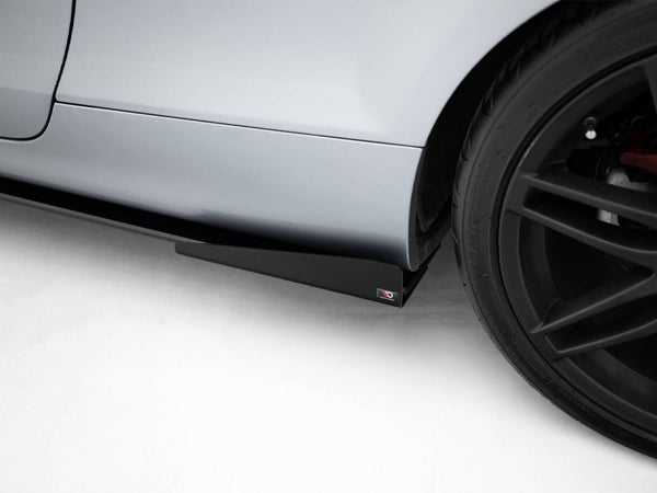 Audi - TT S / TT S Line 8J Facelift: Maxton Side Flaps