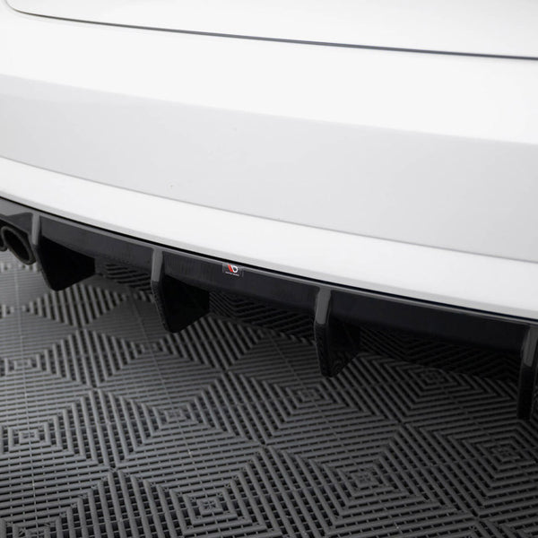 Audi - A3 Sedan 8V Facelift (Version with dual exhaust tips on one side): Maxton Rear Diffuser