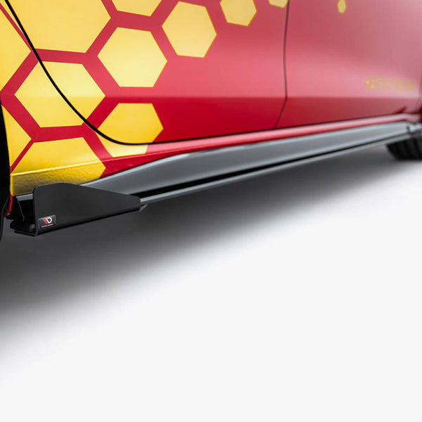 VW - Golf GTI Clubsport MK8 Facelift: Maxton Side Flaps