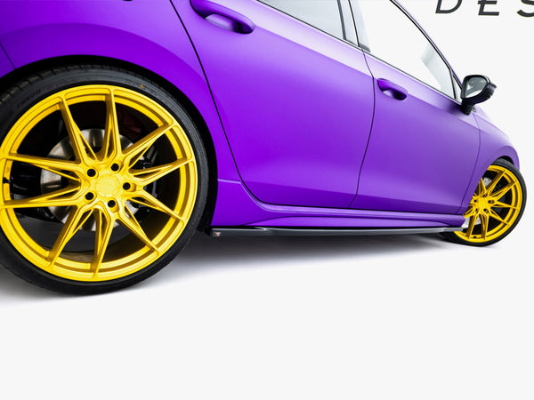 VW - Golf R MK8 Facelift: Maxton Side Skirts V1