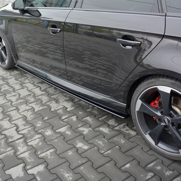 Audi - RS3 Sportback 8V Facelift: Maxton Side Skirts