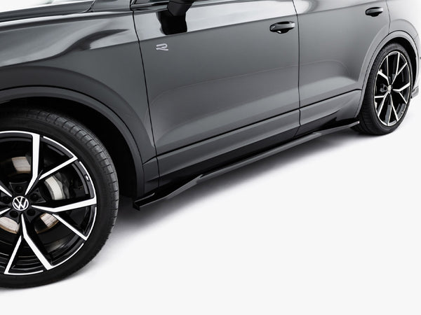 VW - Touareg R Line MK3 Facelift: Maxton Side Skirts