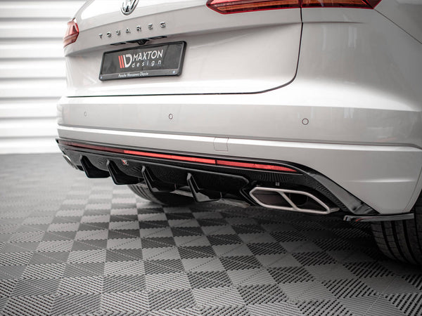 VW - Touareg R Line MK3: Maxton Full Body Kit