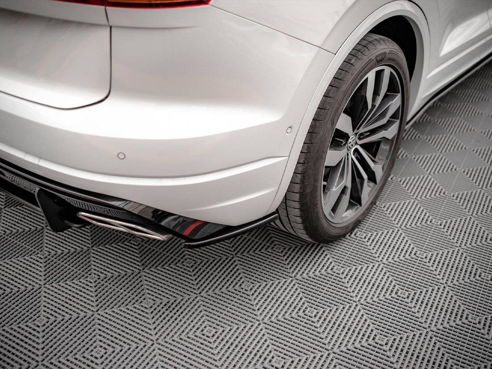VW - Touareg R Line MK3: Maxton Full Body Kit
