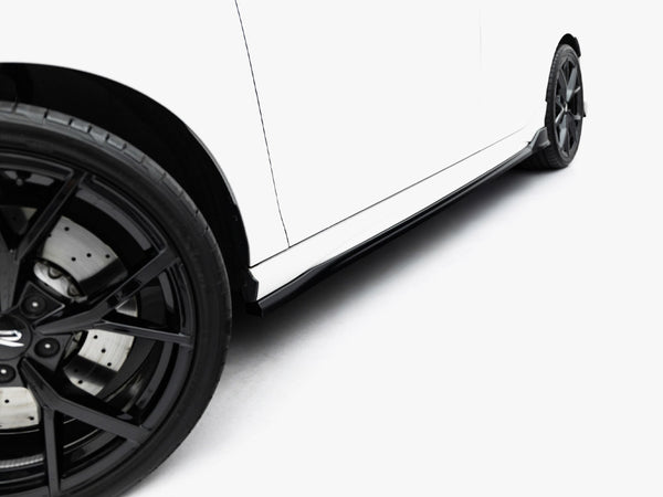 VW - Golf R Variant MK8 Facelift: Maxton Full Body Kit