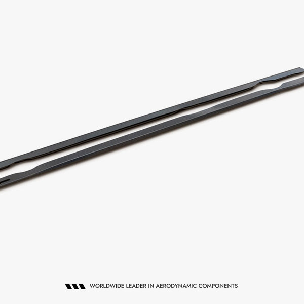 VW - Golf GTI TCR MK7 Facelift: Maxton Side Skirts