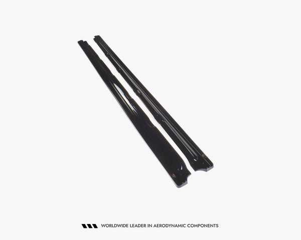 VW - Golf Standard MK7 Facelift: Maxton Side Skirts