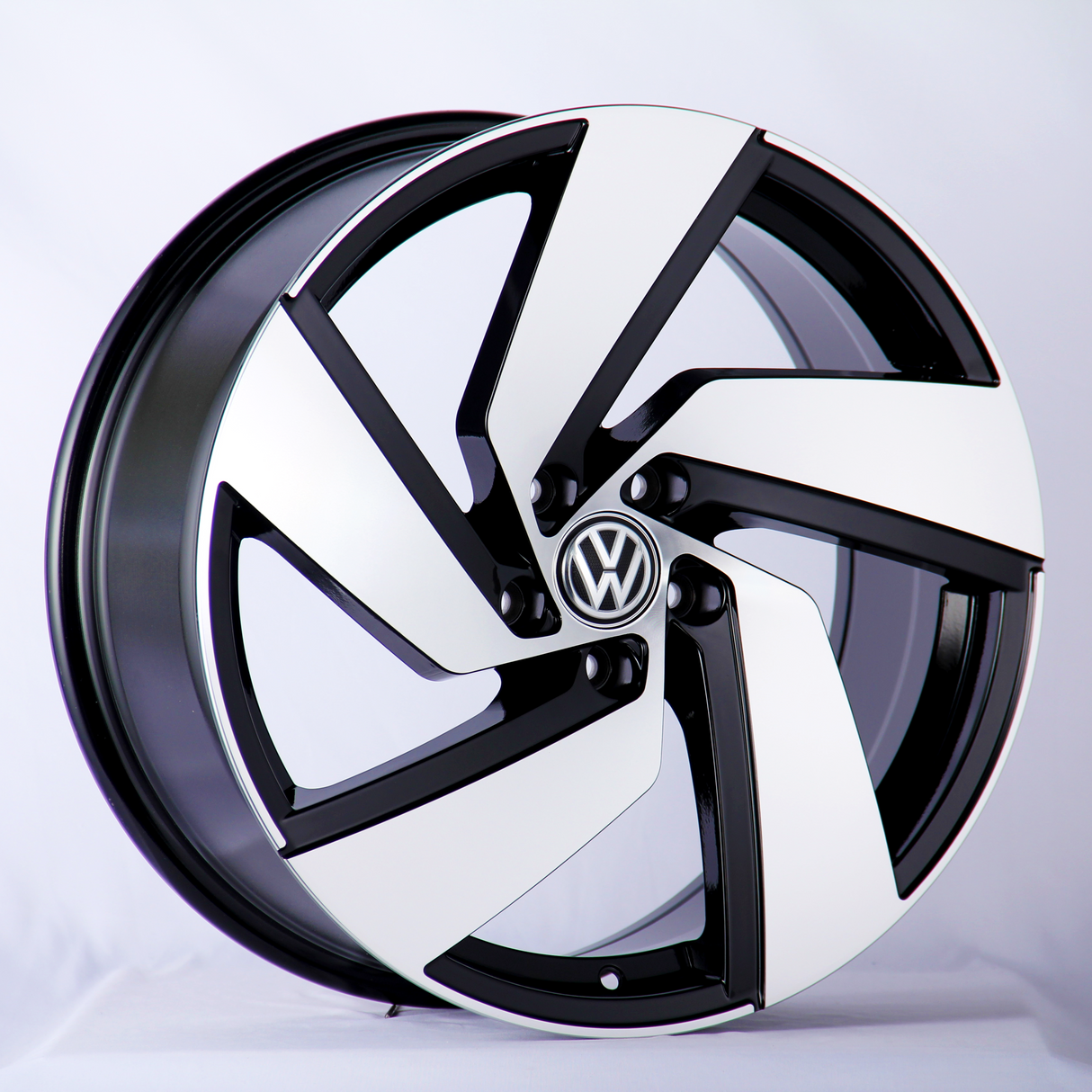 Golf - MK8: 19" Diamond Cut GTI Style Alloy Wheels 21+