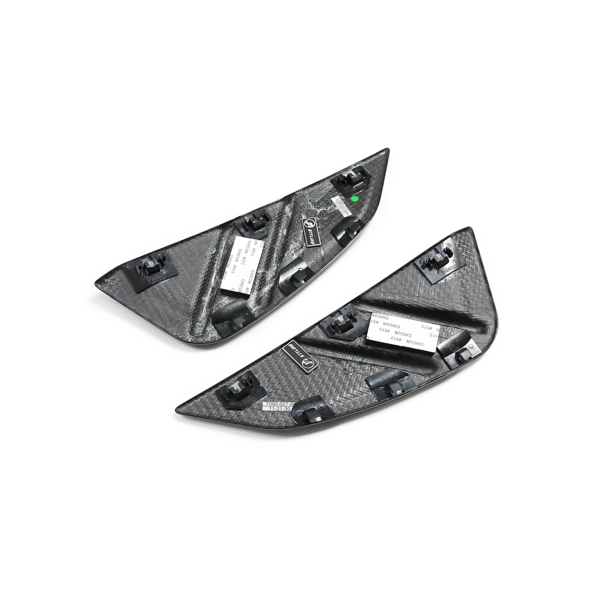 Two carbon fiber car panels with mounting clips, labeled with barcodes and text: “FRONT,” “OEMNO: 8933,” “330GPA,” on a white background.