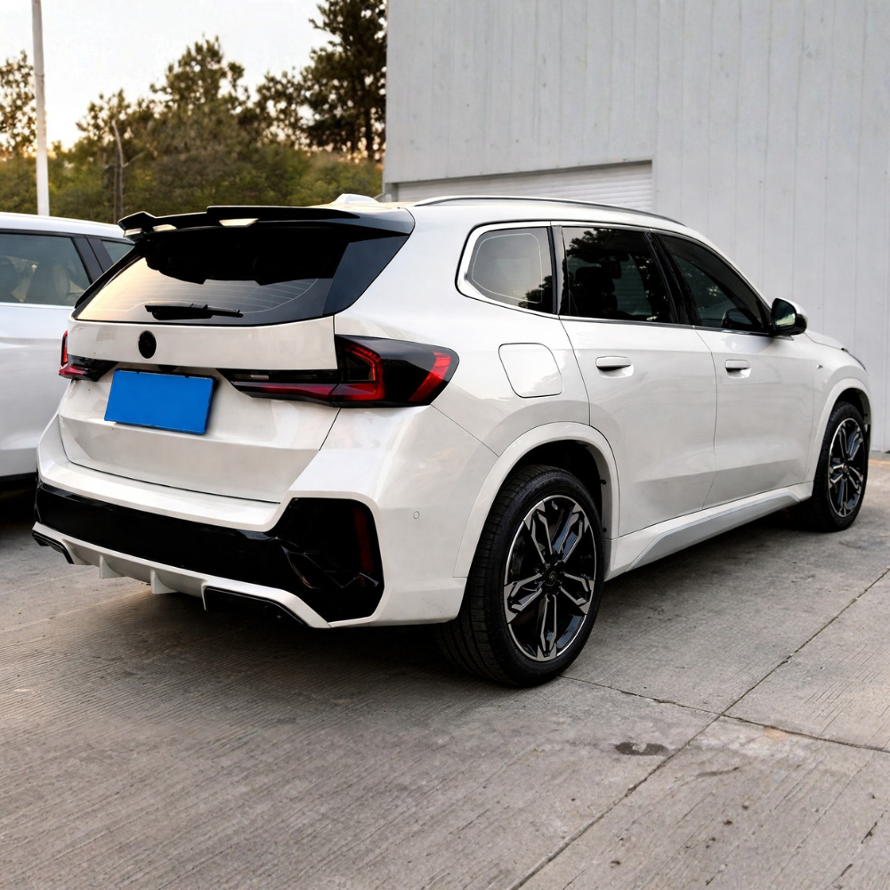 X1 - U11: Gloss Black Rear Spoiler 23+