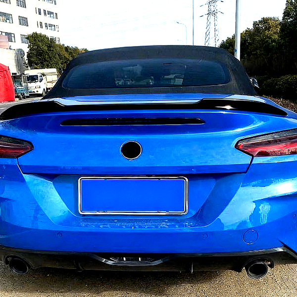 Z4 - G29: Gloss Black Rear Spoiler 18+