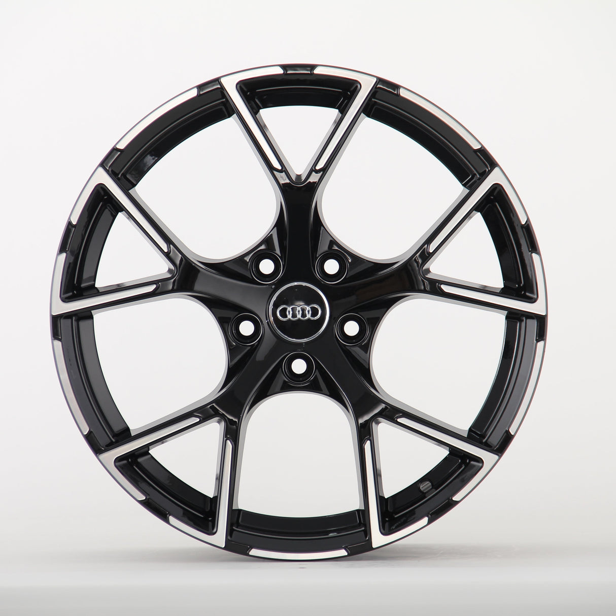 A4 - B9: 17" Diamond Cut RS3 Style Alloy Wheels 16+