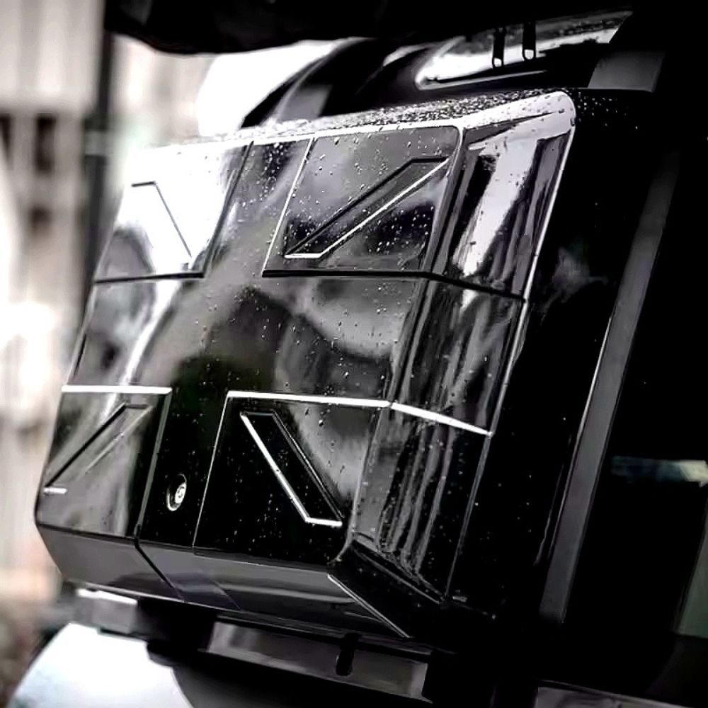 Defender 110 -  L663: Gloss Black UJ Style Side Box 20+