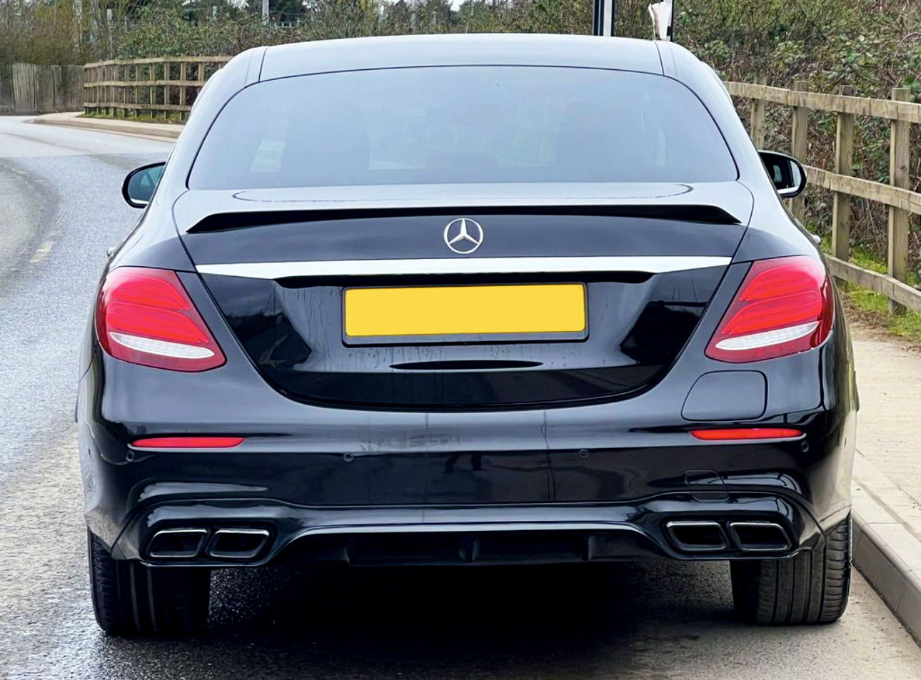 Mercedes E Class W213 Saloon Diffuser Black AMG Style – Carbon Accents