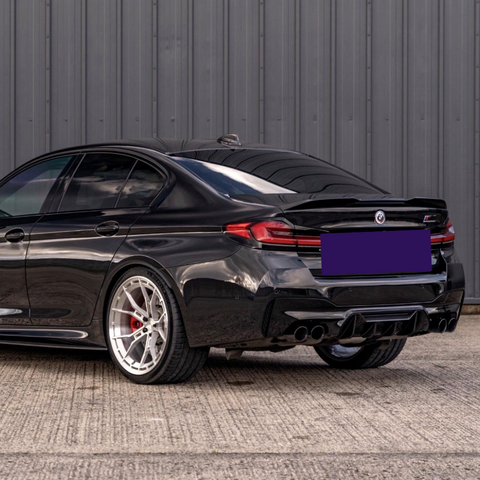 M5 - F90: Dry Pre-Preg Carbon Fibre MP Style Rear Diffuser 17-24