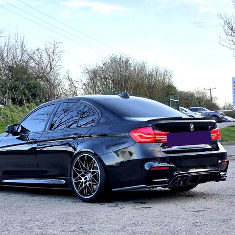 M3 M4 - F80/F82/F83: Dry Pre-Preg Carbon Fibre V Style Rear Diffuser 14-20