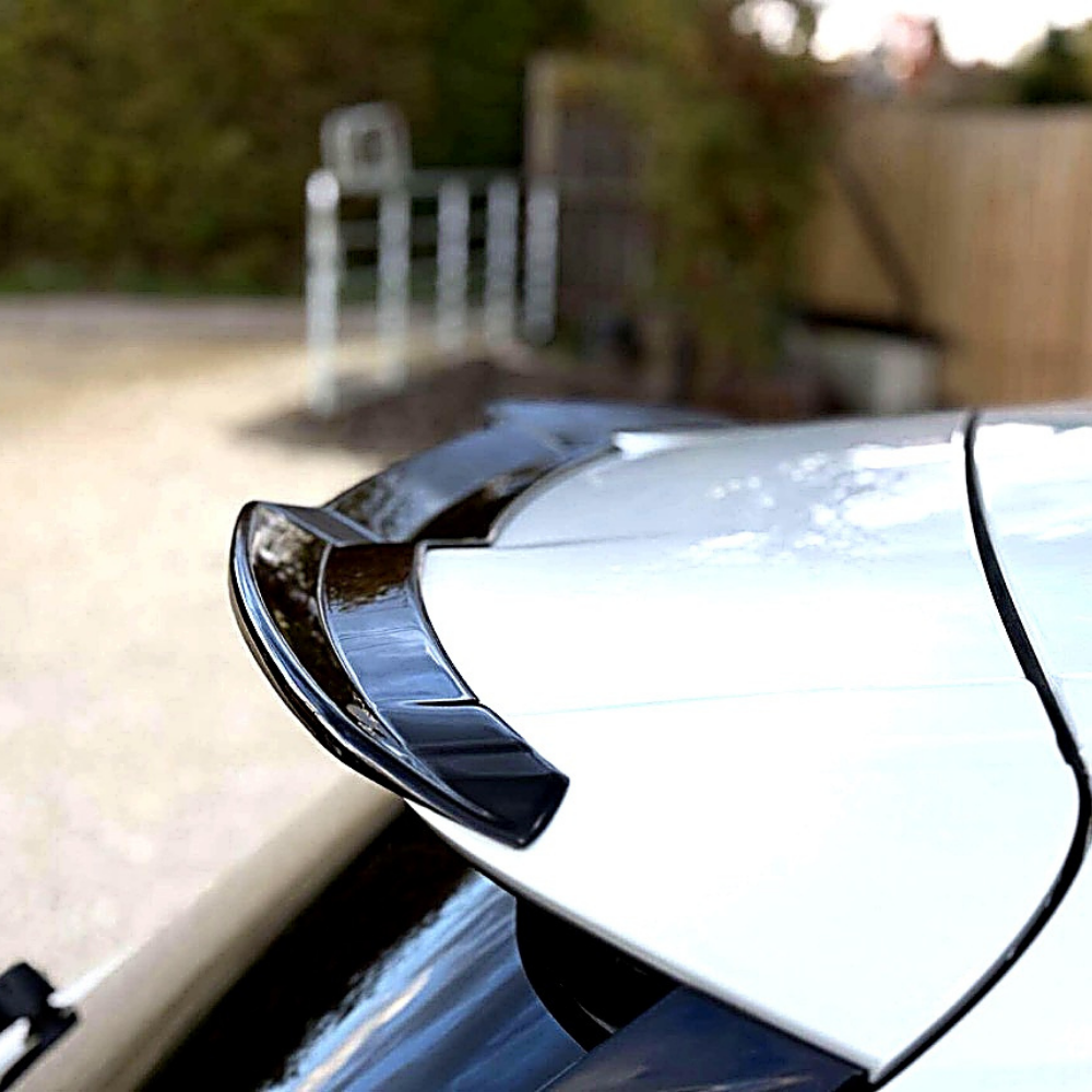 Q7 - MK2 Pre-Facelift: Gloss Black Roof Spoiler 15-19