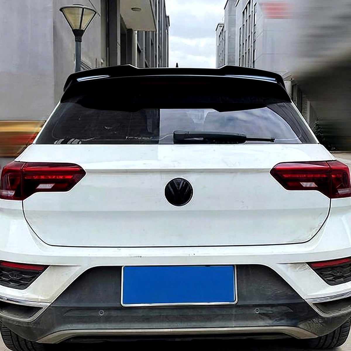 T-Roc - MK1: Gloss Black Roof Spoiler 21+