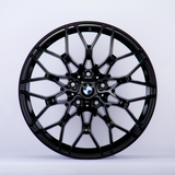 1 Series - F40: 18" Gloss Black 1000M Style Alloy Wheels 20+