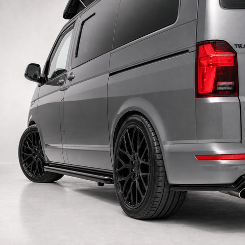 Transporter - T5/T6 SWB: Gloss Black Trapezoid Side Bars 05-23