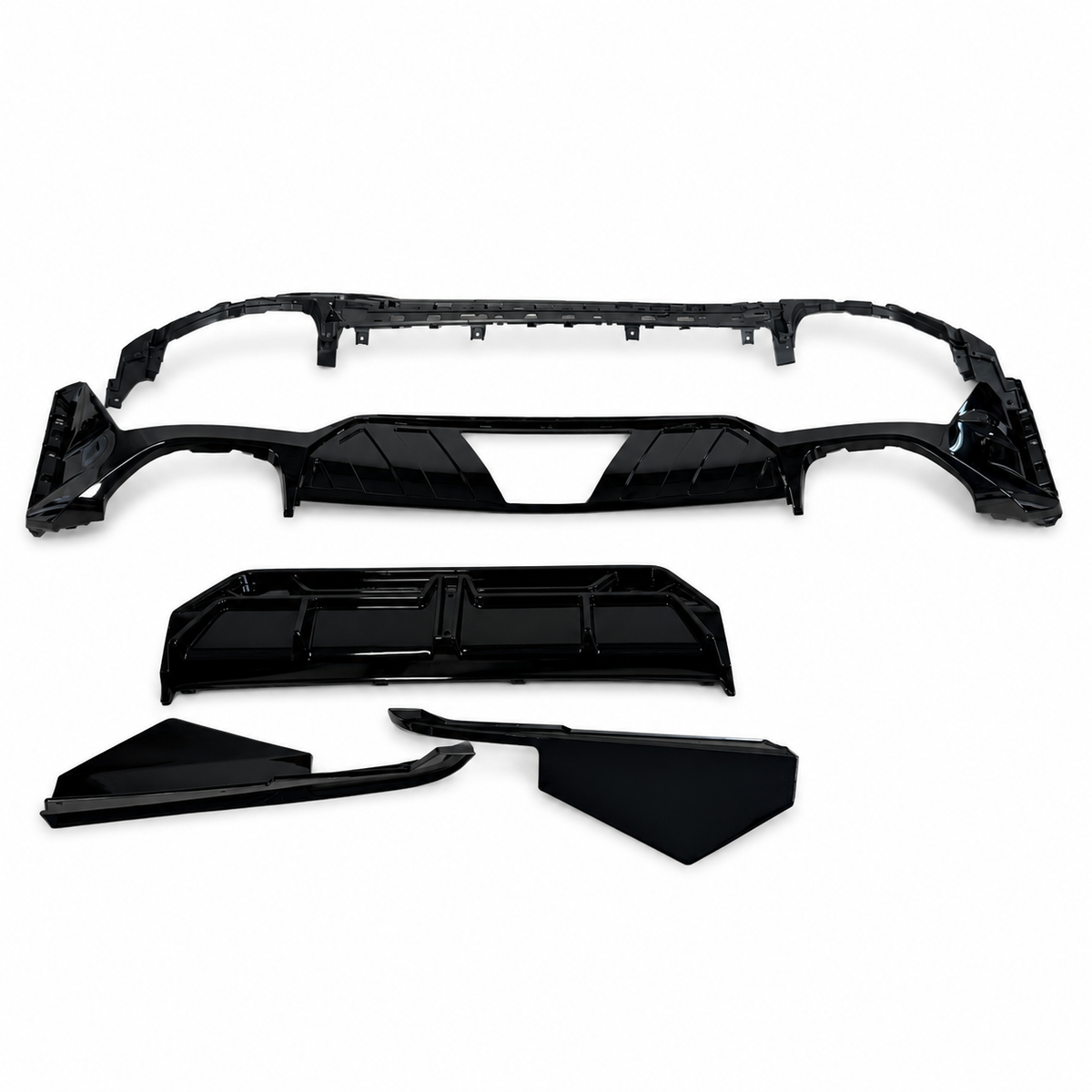 3 Series - G20 Facelift: Gloss Black LED Rear Diffuser with Tips 23+